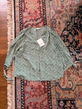 Olivia Grey Green Floral V-Neck Tie-Cuff Blouse